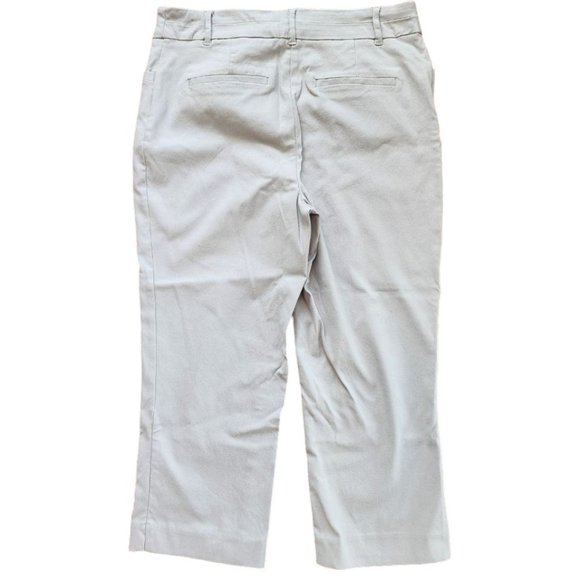 Reitmans Gray Stretch Capri - Picture 4 of 8